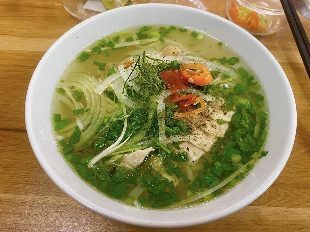 A household name for pho lovers, offering rich chicken flavors right in the Old Quarter